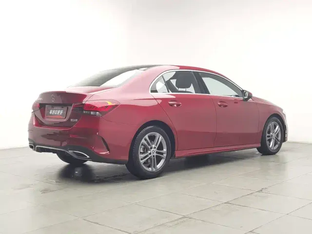 Mercedes-Benz A-Class — Фото автомобиля 2