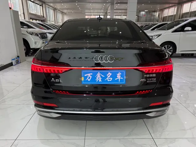 Audi A6L — Фото автомобиля 18