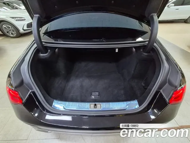 Mercedes-Benz S-Class W223 — Фото автомобиля 20