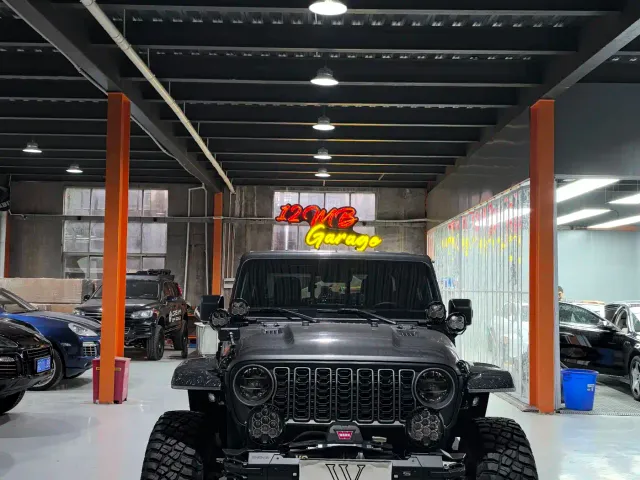 Jeep Gladiator — Фото автомобиля 2
