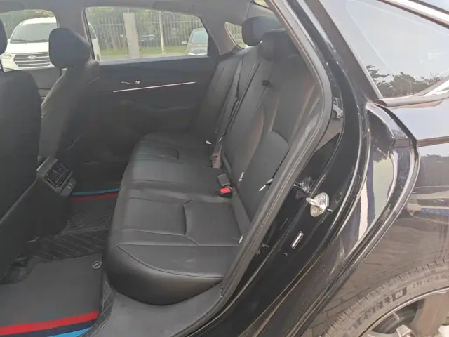 Honda Accord — Фото автомобиля 16