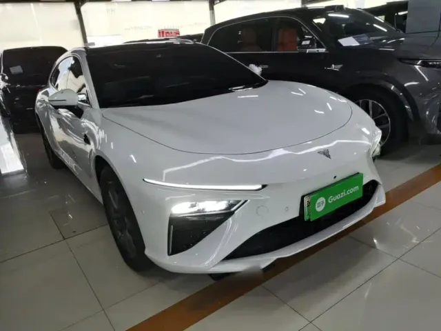 Hozon Nezha S Shooting Brake — Фото автомобиля 3