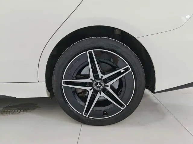 Mercedes-Benz C-Class — Фото автомобиля 18