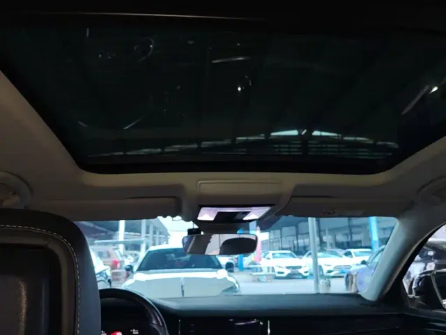 Volkswagen Passat — Фото автомобиля 17