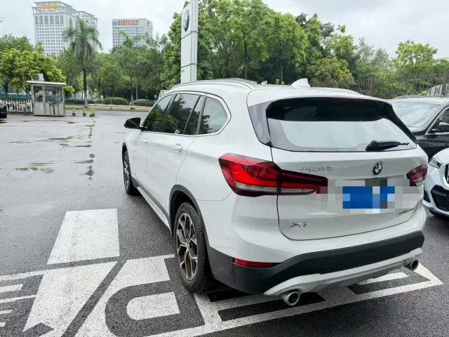 BMW X1 — Фото автомобиля 3