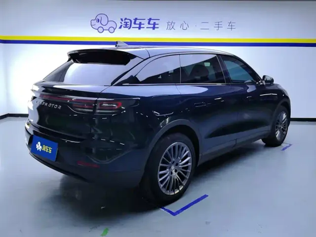 Leapmotor C11 — Фото автомобиля 3