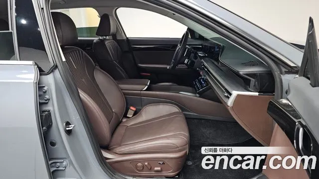 Hyundai Grandeur Grandeur (GN7) 3.5 Бензин 2WD — Фото автомобиля 8
