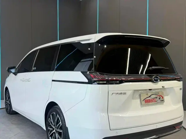 GAC Trumpchi E8 — Фото автомобиля 8
