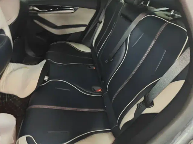 BYD Qin PLUS — Фото автомобиля 16
