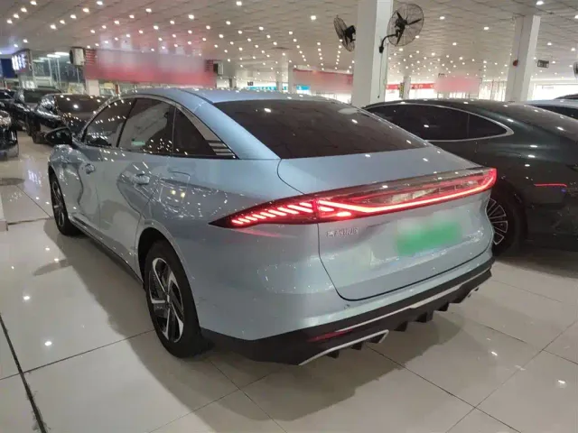Geely Galaxy L6 — Фото автомобиля 22