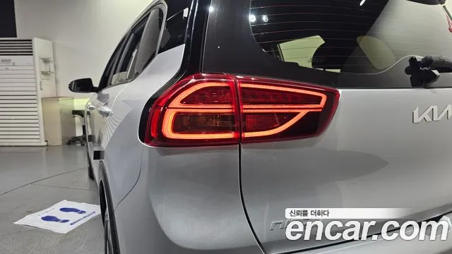 Kia Niro — Фото автомобиля 8