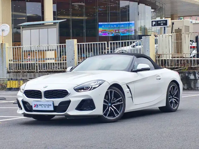 Фотография автомобиля — BMW Z4