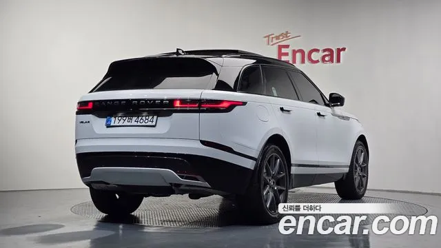 Land Rover Range Rover Velar Range Rover Velar 3.0 P400 Dynamic HSE — Фото автомобиля 2
