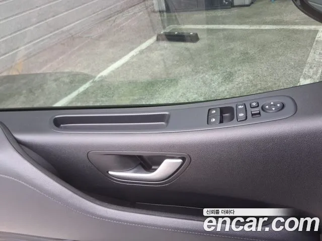 Hyundai Staria — Фото автомобиля 10