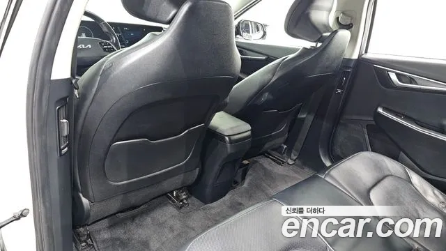 Kia EV6 — Фото автомобиля 28