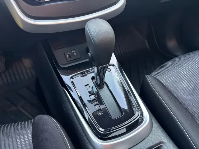 Nissan Tiida — Фото автомобиля 12