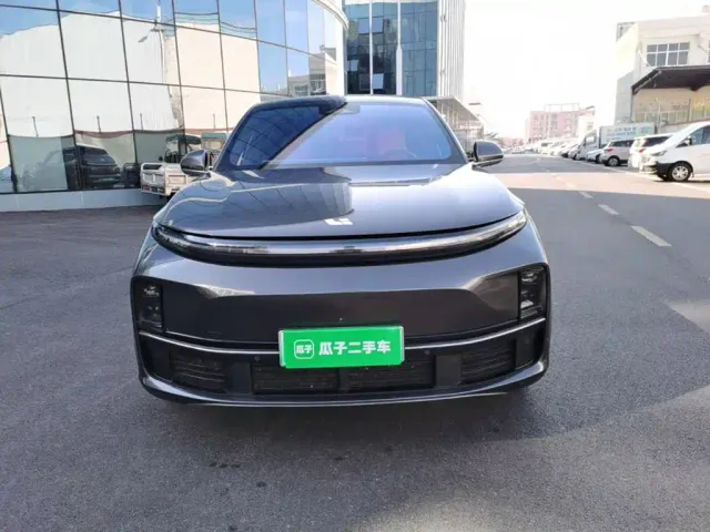 Li Auto L7 — Фото автомобиля 2