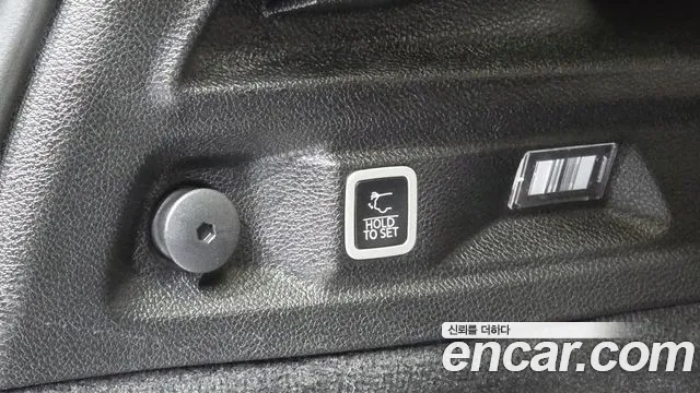 Jeep Cherokee Grand Cherokee(WL) L 3.6 Overland — Фото автомобиля 30