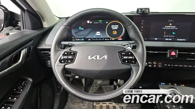 Kia EV6 Standard 4WD — Фото автомобиля 13