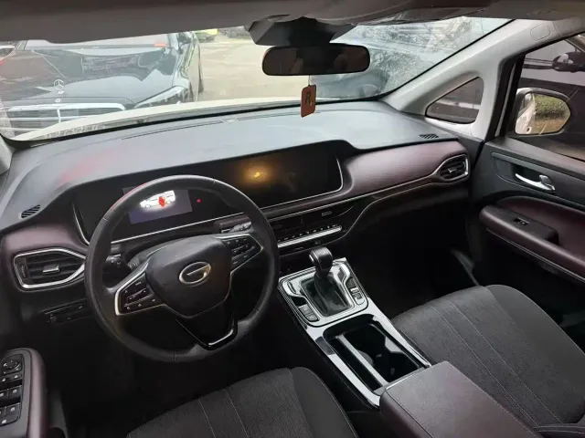 GAC Trumpchi M6 — Фото автомобиля 4
