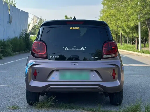 Roewe Clever — Фото автомобиля 5