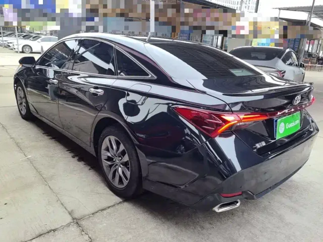 Toyota Avalon — Фото автомобиля 4