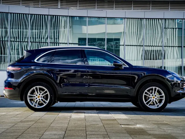 Porsche Cayenne — Фото автомобиля 4