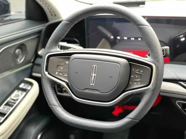 Lincoln Z — Фото автомобиля 8