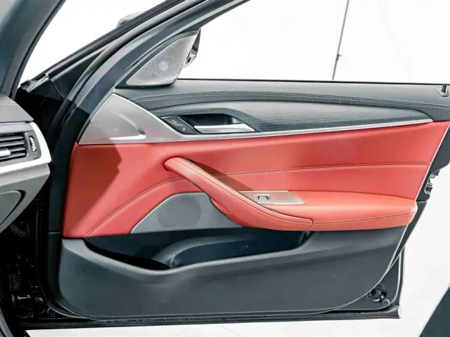 BMW 5 Series — Фото автомобиля 13