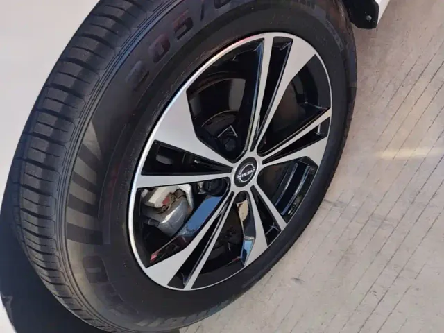 Nissan Sylphy — Фото автомобиля 22