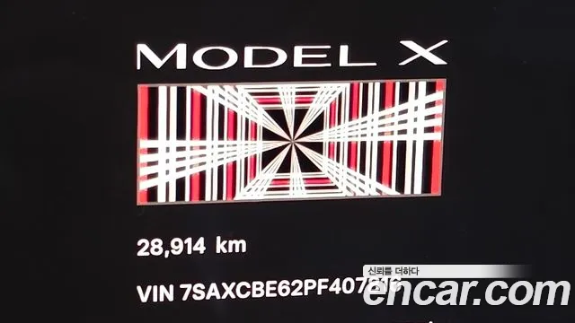 Tesla Model X — Фото автомобиля 11