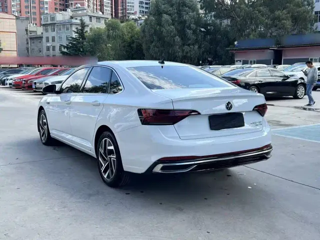 Volkswagen Sagitar — Фото автомобиля 3
