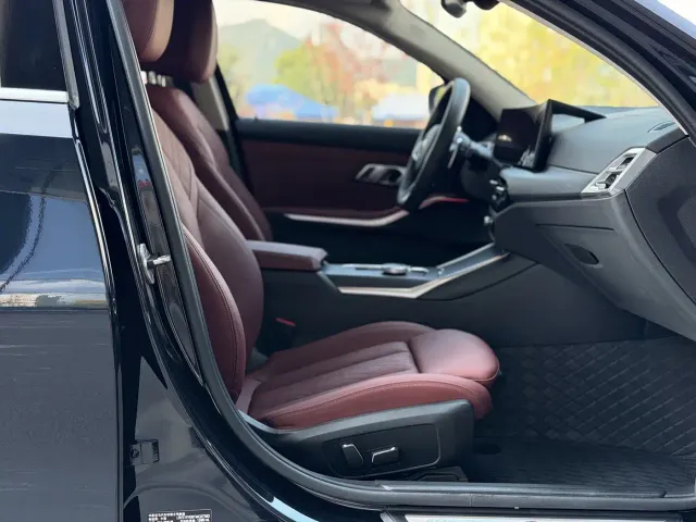 BMW 3 Series — Фото автомобиля 23