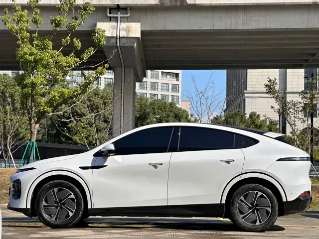 Xpeng G6 — Фото автомобиля 12