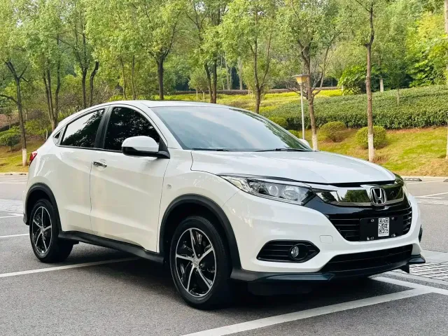 Honda Vezel — Фото автомобиля 3