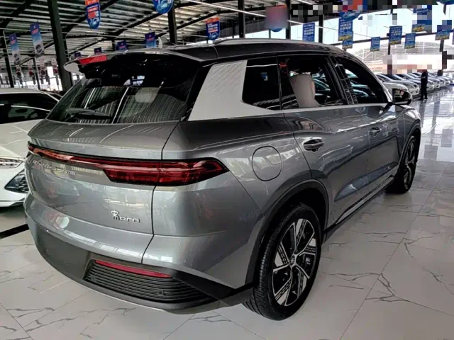 BYD Song Pro — Фото автомобиля 6
