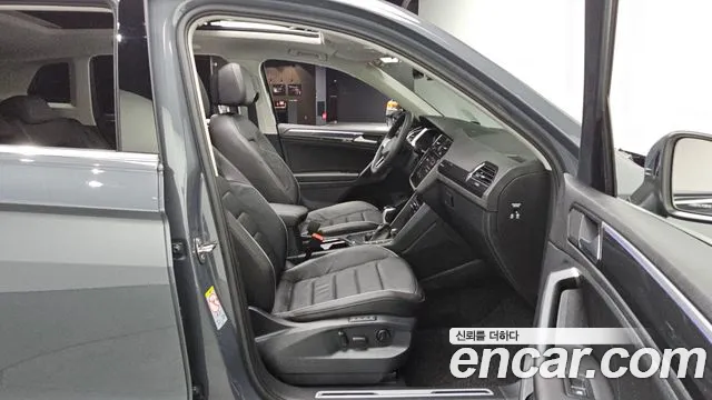 Volkswagen Tiguan Tiguan 2 поколение 2.0 TDI Prestige — Фото автомобиля 12