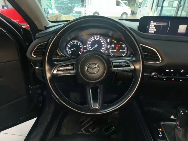 Mazda CX-30 — Фото автомобиля 10