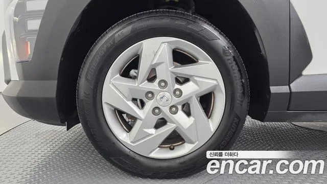 Hyundai Kona SX2 — Фото автомобиля 5