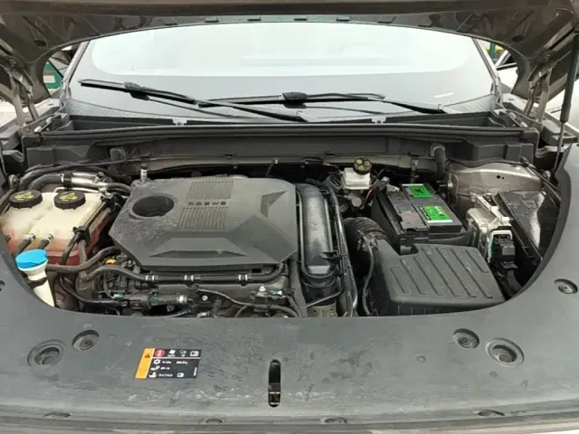 Roewe RX5 — Фото автомобиля 19