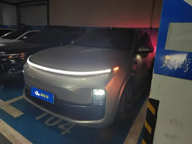 Фотография автомобиля — Li Auto L9