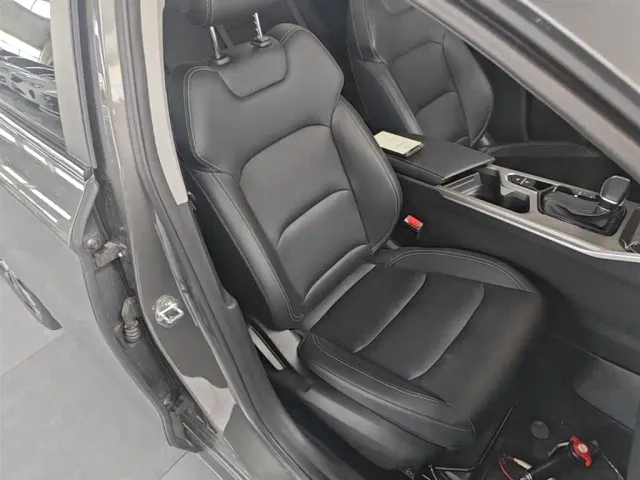 Geely Emgrand — Фото автомобиля 24