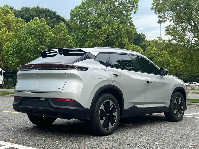 Dongfeng Fengshen L7 — Фото автомобиля 11
