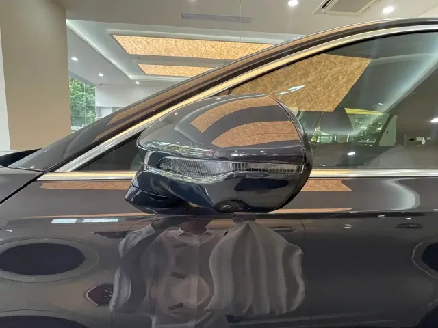 Hongqi Hongqi H5 2024 2.0T Automatic Smart Connect Flag Leader Edition — Фото автомобиля 14