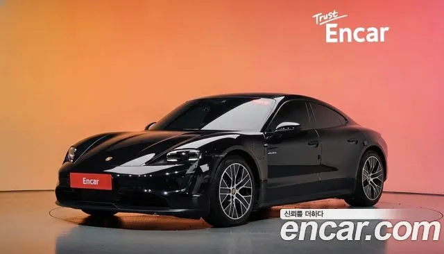 Фотография автомобиля — Porsche Taycan