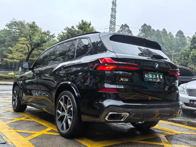 BMW X5 — Фото автомобиля 4