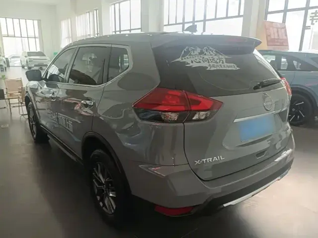 Nissan X-Trail — Фото автомобиля 4