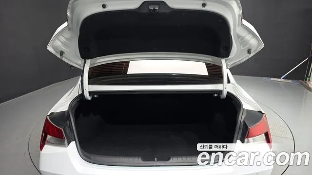 Hyundai Avante CN7 — Фото автомобиля 26