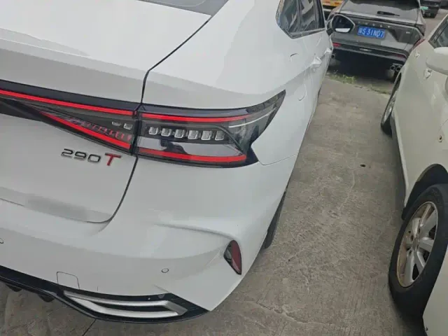 Chery Arrizo 8 — Фото автомобиля 7