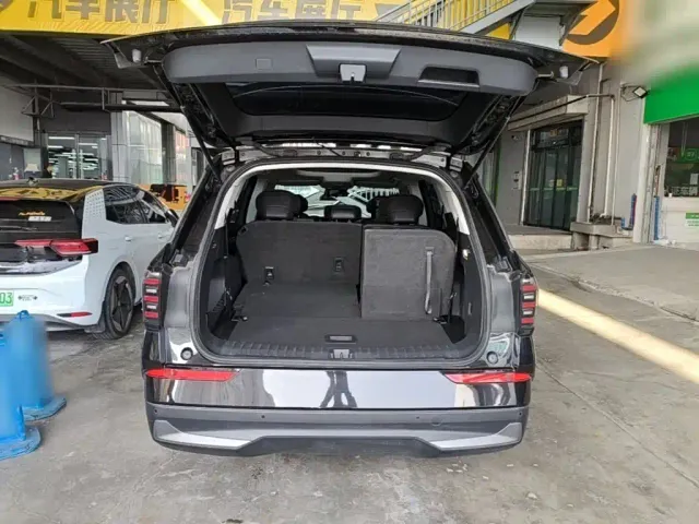 Ford Edge — Фото автомобиля 18